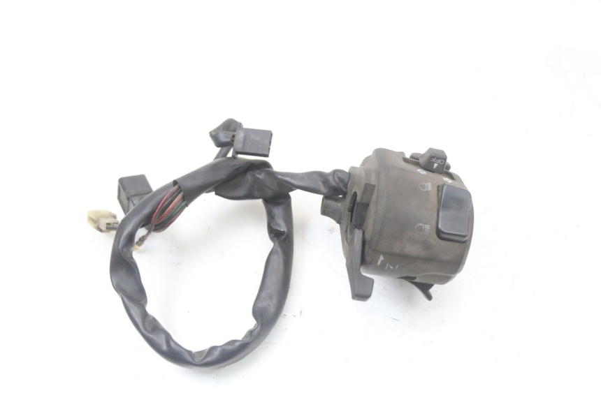 photo de COMMODO GAUCHE KAWASAKI ZR7 ZR-7 S 750 (1999 - 2004) - Zoom état d’usage