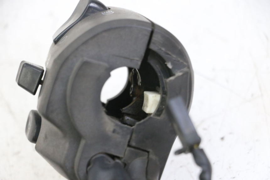 photo de COMMODO GAUCHE KAWASAKI ZR7 ZR-7 S 750 (1999 - 2004) - Autre angle de vue