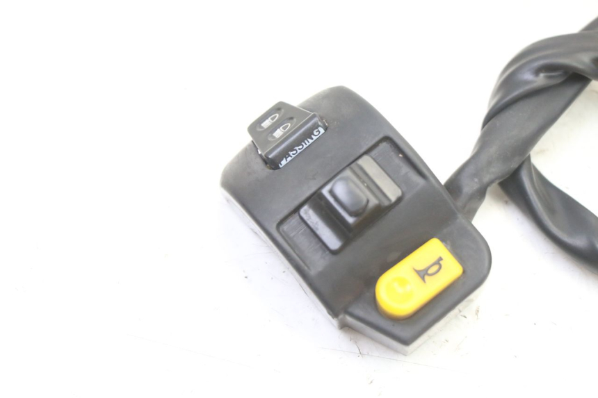 photo de COMMODO GAUCHE PEUGEOT KISBEE 2T 50 (2010 - 2017) - Détail de la pièce