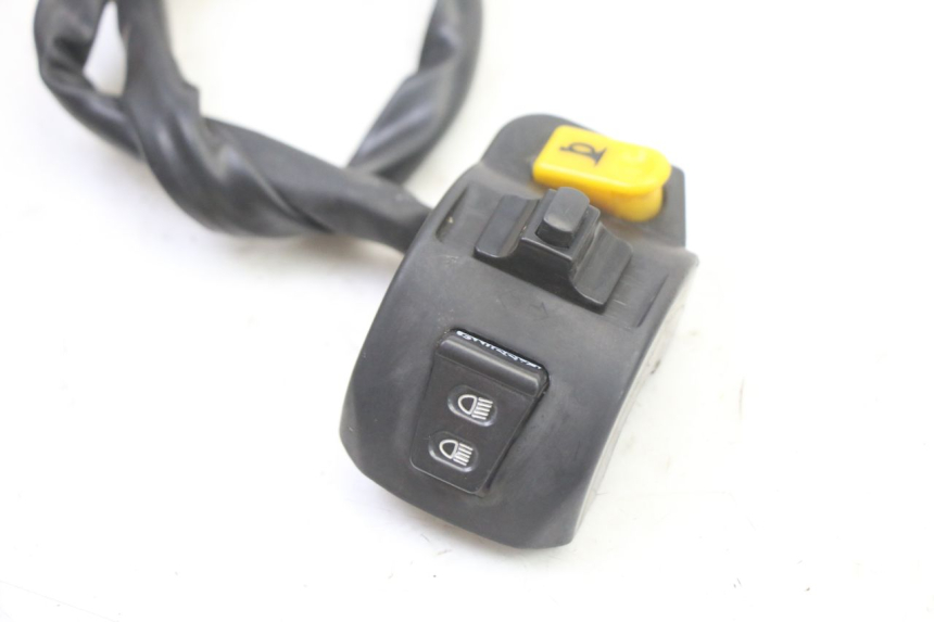 photo de COMMODO GAUCHE PEUGEOT KISBEE 2T 50 (2010 - 2017) - Autre angle de vue