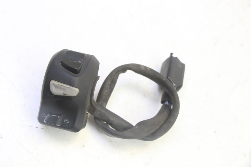 photo de COMMODO GAUCHE PEUGEOT KISBEE 4T 50 (2018 - 2022) - Vue principale