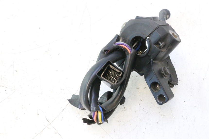 photo de COMMODO GAUCHE PEUGEOT KISBEE 4T 50 (2018 - 2022) - Autre angle de vue