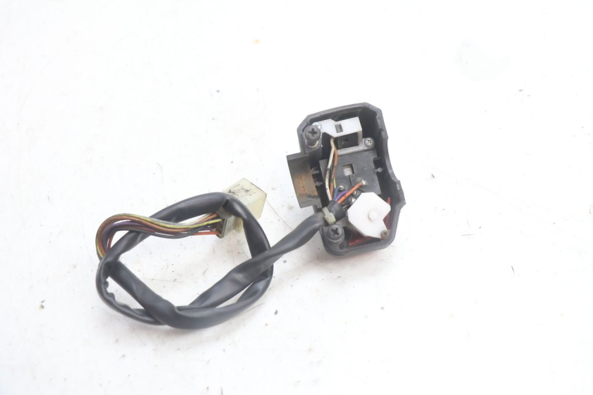 photo de COMMODO GAUCHE PEUGEOT LUDIX PRO 2T 50 (2010 - 2017) - Autre angle de vue