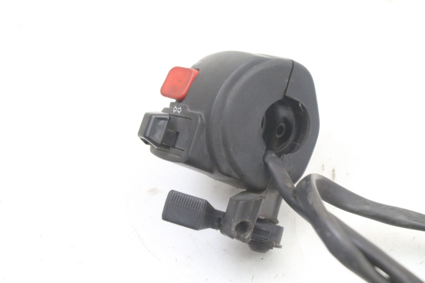 photo de COMMODO GAUCHE MBK X-LIMIT XLIMIT 50 (2007 - 2012) - Zoom état d’usage