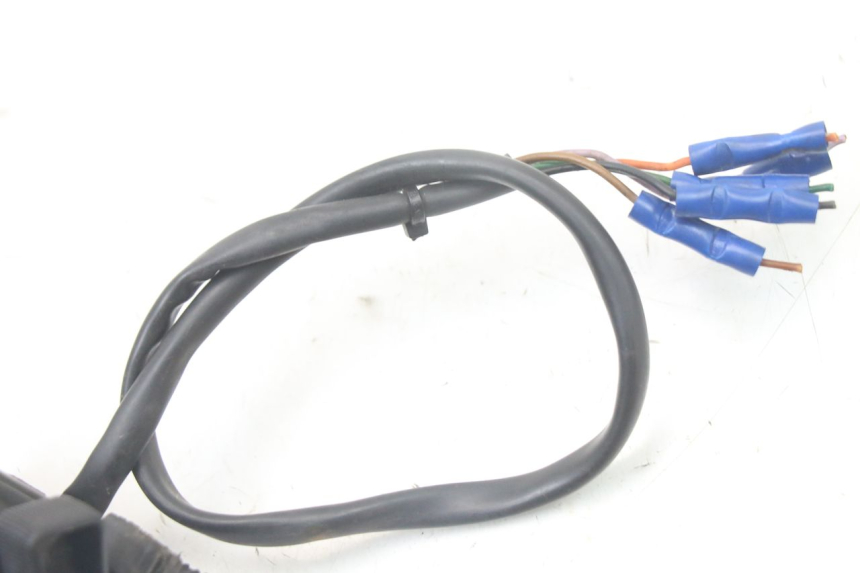 photo de COMMODO GAUCHE MBK X-LIMIT XLIMIT 50 (2007 - 2012) - Points de fixation