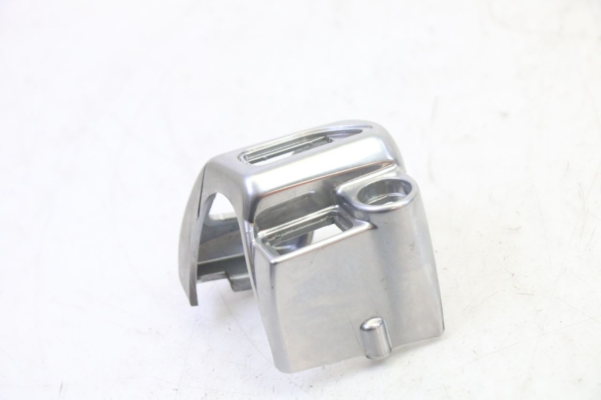 photo de COMMODO GAUCHE PIAGGIO MP3 125 (2006 - 2014) - Autre angle de vue