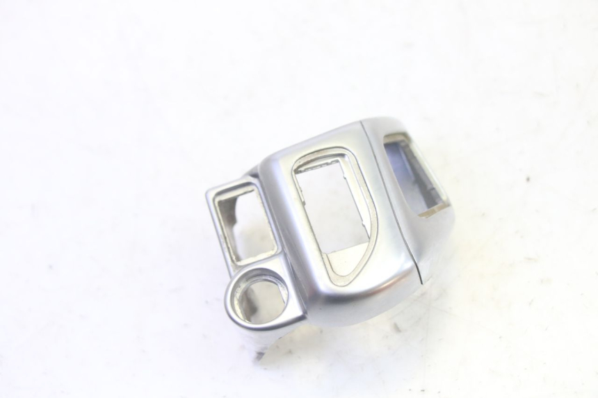 photo de COMMODO GAUCHE PIAGGIO MP3 RL 250 (2006 - 2010) - Zoom état d’usage