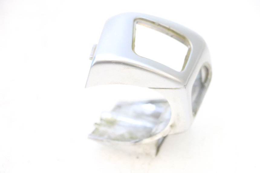 photo de COMMODO GAUCHE PIAGGIO MP3 RL 250 (2006 - 2010) - Points de fixation