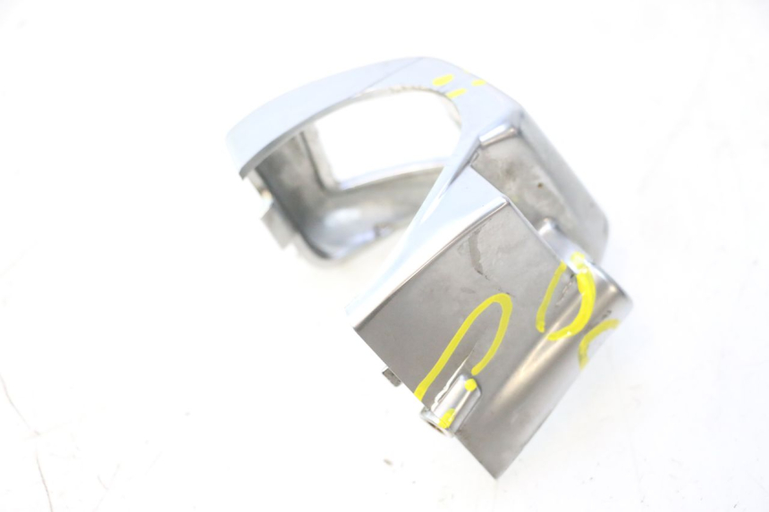 photo de COMMODO GAUCHE PIAGGIO MP3 500 (2011 - 2015) - Autre angle de vue