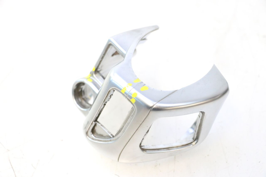 photo de COMMODO GAUCHE PIAGGIO MP3 500 (2011 - 2015) - Gros plan technique