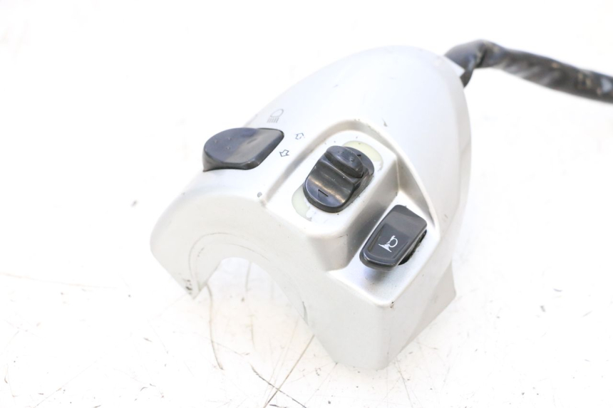 photo de COMMODO GAUCHE YAMAHA NEOS NEO'S 4T 50 (2008 - 2016) - Zoom état d’usage