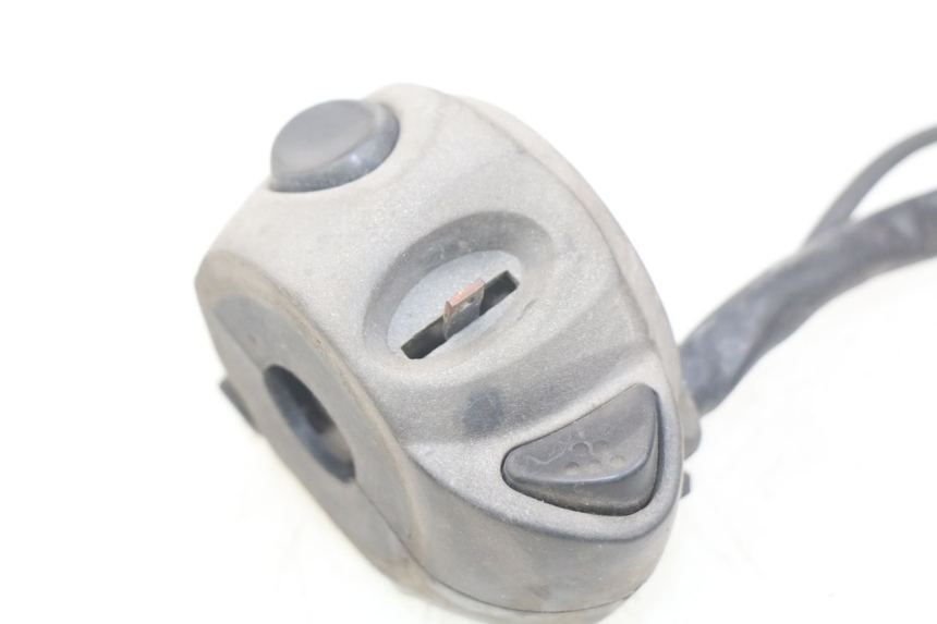 photo de COMMODO GAUCHE GILERA NEXUS 125 (2007 - 2009) - État de surface