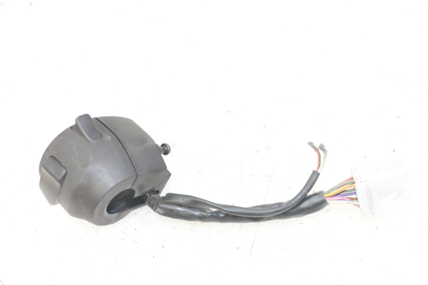 photo de COMMODO GAUCHE GILERA NEXUS 125 (2009 - 2013) - Détail de la pièce