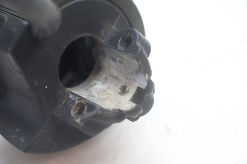 photo de COMMODO GAUCHE MBK NITRO 50 (2004 - 2008) - État de surface