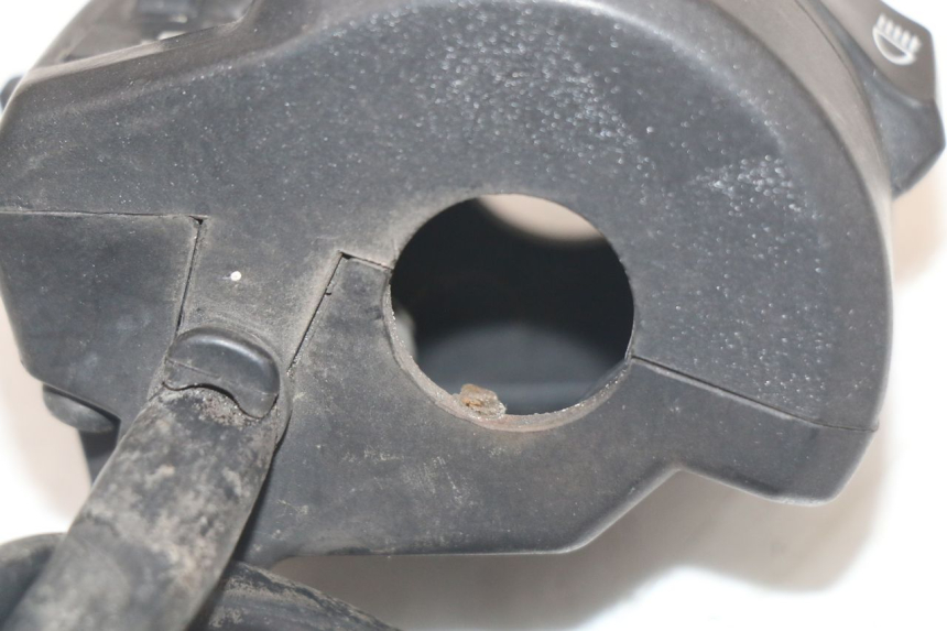 photo de COMMODO GAUCHE HONDA PCX (JF28) 125 (2009 - 2011) - Points de fixation