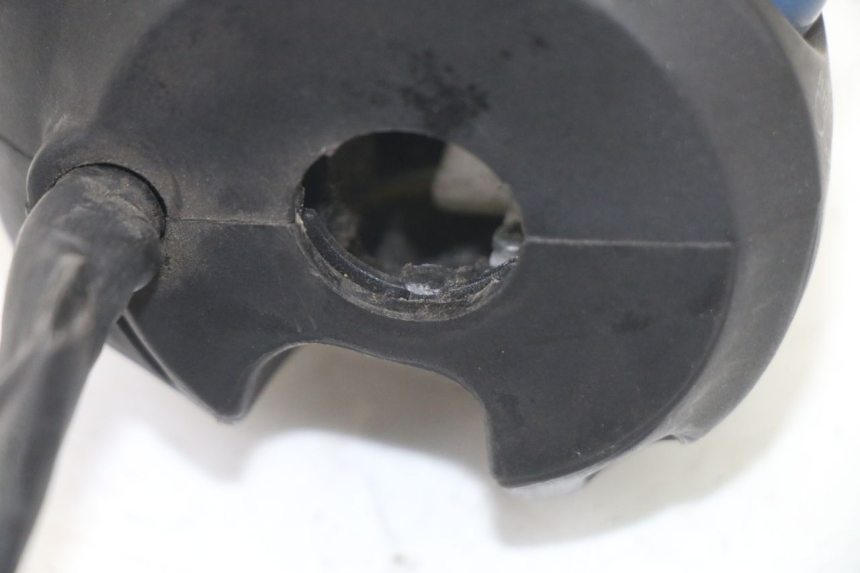 photo de COMMODO GAUCHE PEUGEOT ELYSTAR 50 (2002 - 2014) - État de surface