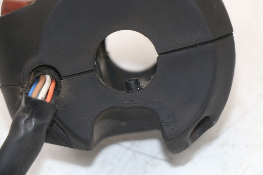 photo de COMMODO GAUCHE PEUGEOT SATELIS 125 (2010 - 2012) - Vue d’ensemble