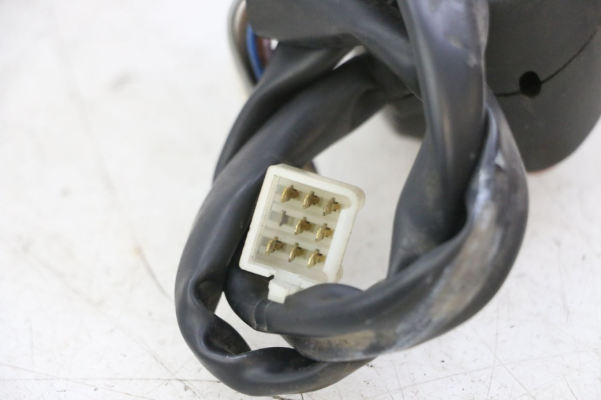 photo de COMMODO GAUCHE PEUGEOT SATELIS 125 (2013 - 2018) - Zoom état d’usage