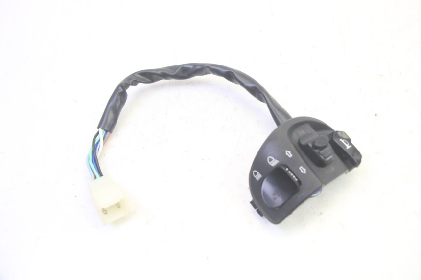 photo de COMMODO GAUCHE EFUN PUSA 1 - Autre angle de vue