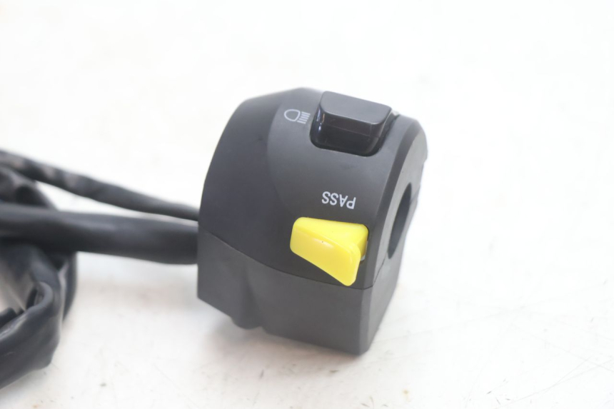 photo de COMMODO GAUCHE JM MOTORS R-MAX TECH 50 (2024 - 2026) - Autre angle de vue