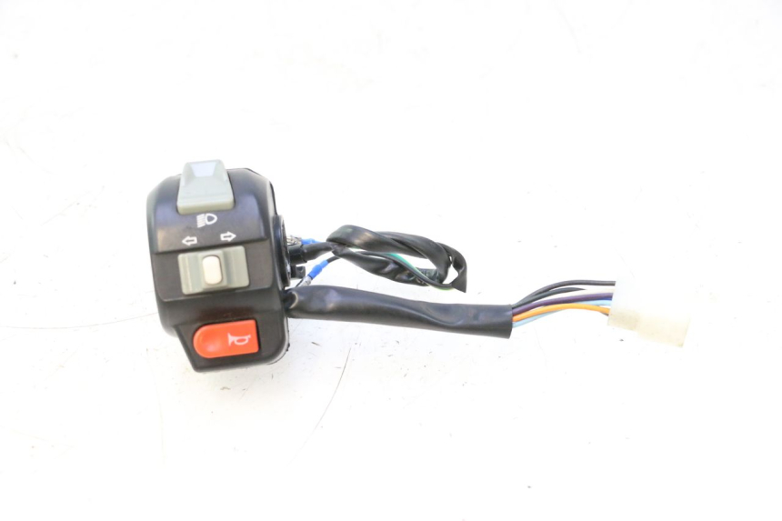 photo de COMMODO GAUCHE VASTRO R-ONE 4T 50 (2014 - 2022) - Vue principale