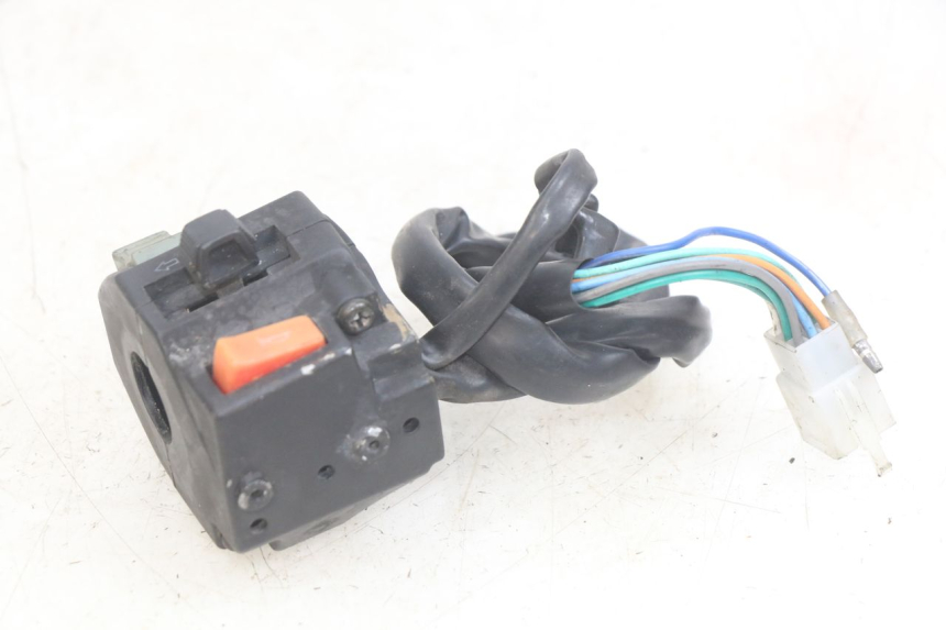 photo de COMMODO GAUCHE YAMASAKI ROADSTER 50 (2013 - 2018) - Autre angle de vue