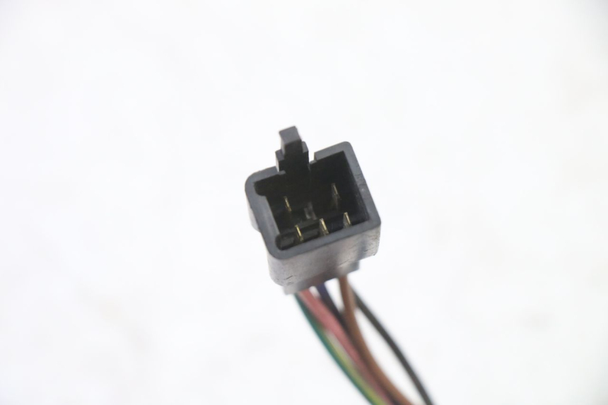 photo de COMMODO GAUCHE PGO RODOSHOW 2T 50 (2003 - 2007) - État de surface