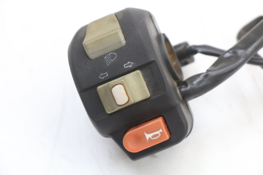 photo de COMMODO GAUCHE TNT MOTOR ROMA 10' 4T 50 (2007 - 2018) - Détail de la pièce