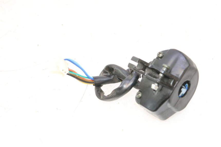 photo de COMMODO GAUCHE TNT MOTOR ROMA 12' 2T 50 (2007 - 2018) - Pièce contrôlée