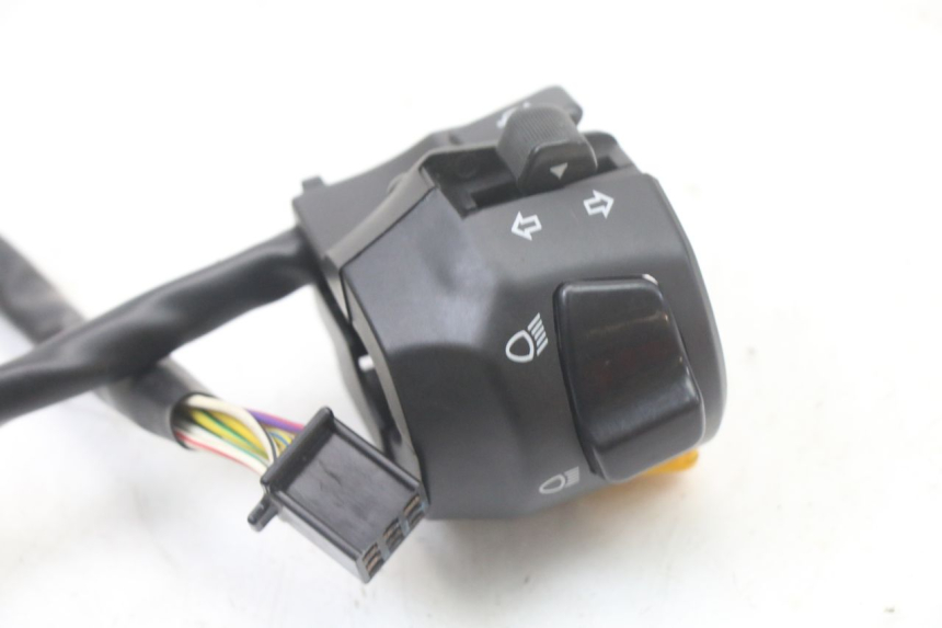 photo de COMMODO GAUCHE ROYAL ENFIELD HYMALAYAN 410 (2016 - 2023) - Autre angle de vue