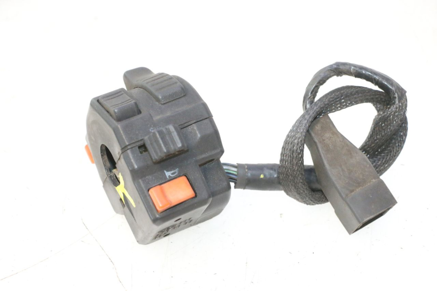 photo de COMMODO GAUCHE MZ RT 125 (2000 - 2008) - Détail de la pièce