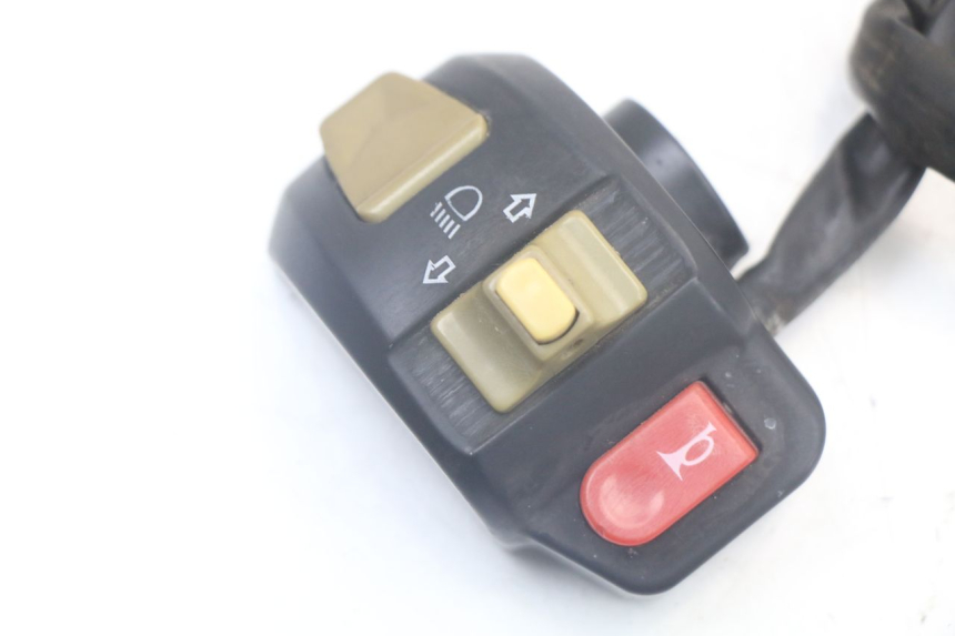 photo de COMMODO GAUCHE KEEWAY RY6 2T 50 (2011 - 2019) - Détail de la pièce