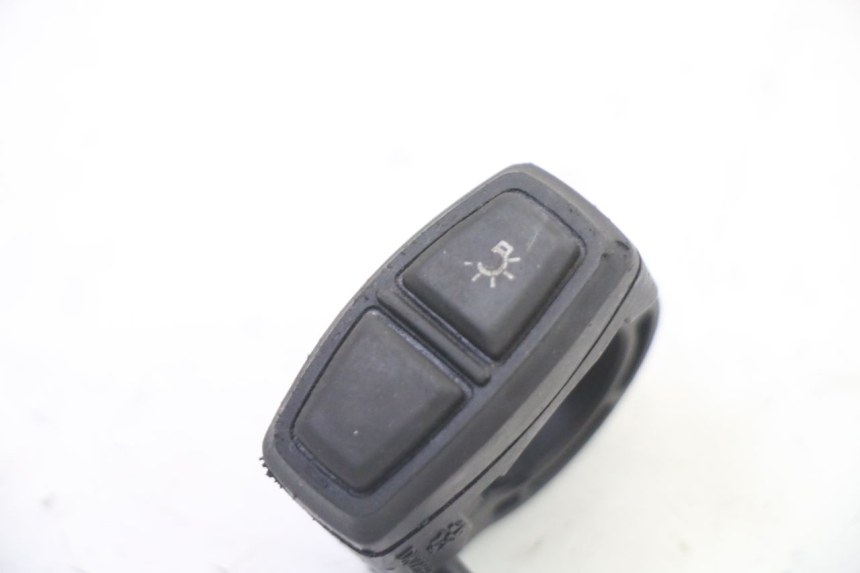 photo de COMMODO GAUCHE HERO S10 1 - Détail de la pièce