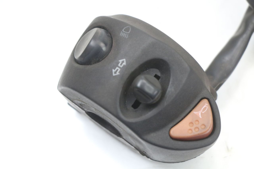 photo de COMMODO GAUCHE PEUGEOT SATELIS 125 (2010 - 2012) - Détail de la pièce