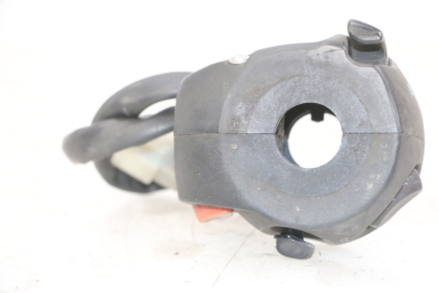 photo de COMMODO GAUCHE PEUGEOT SATELIS 125 (2013 - 2018) - Zoom état d’usage