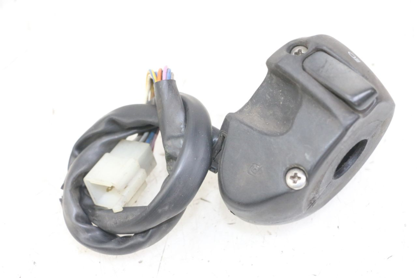 photo de COMMODO GAUCHE PEUGEOT SATELIS 125 (2013 - 2018) - Autre angle de vue