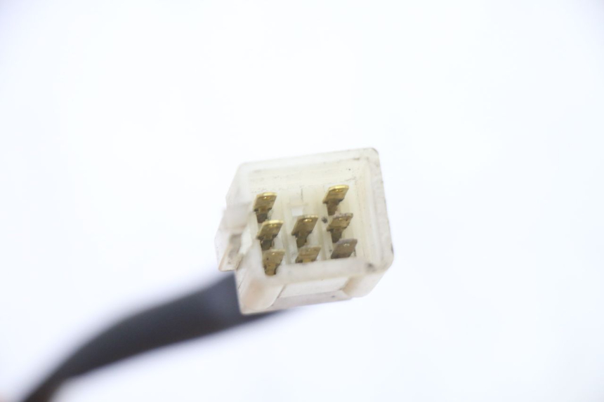 photo de COMMODO GAUCHE PEUGEOT SATELIS 125 (2013 - 2018) - Points de fixation