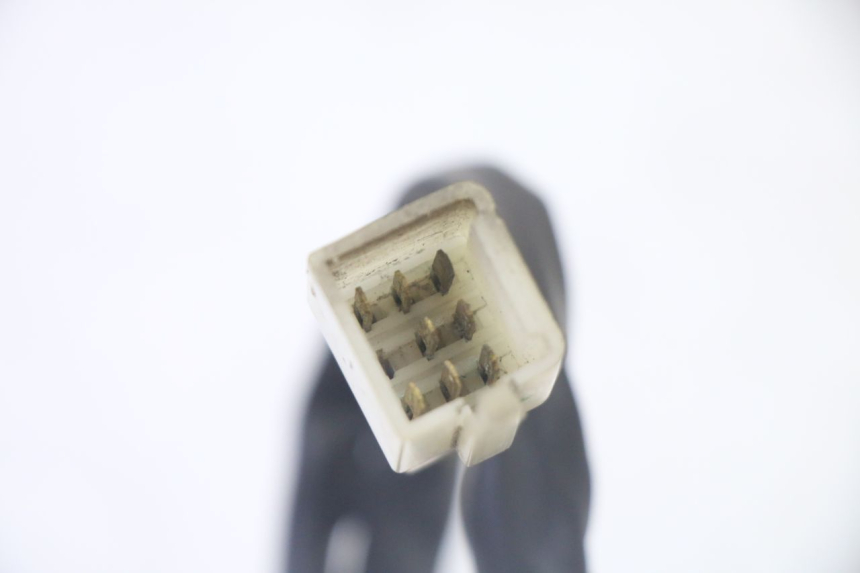 photo de COMMODO GAUCHE PEUGEOT SATELIS 125 (2006 - 2009) - Points de fixation