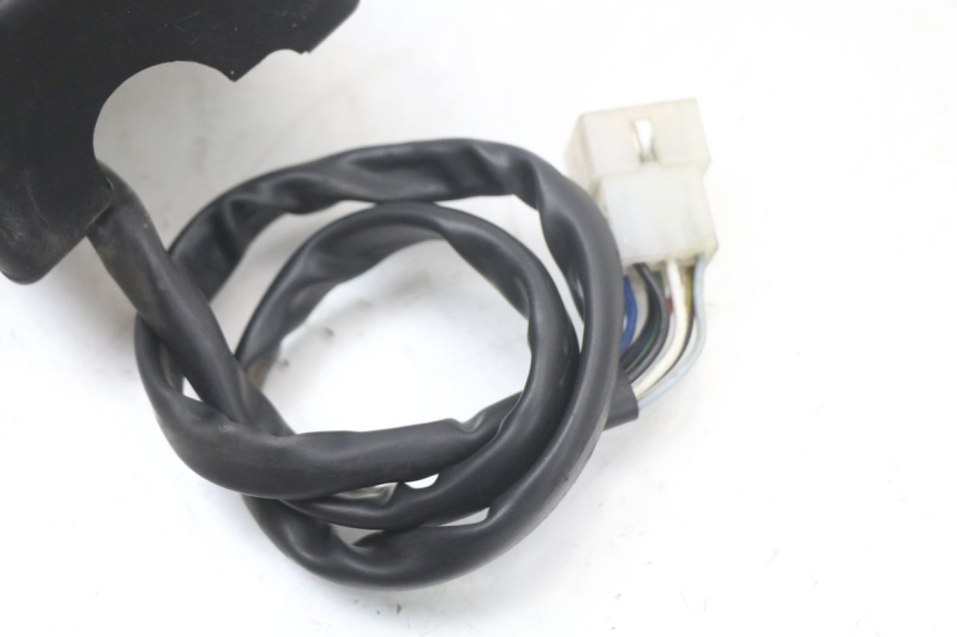 photo de COMMODO GAUCHE APRILIA SCARABEO GT 125 (1999 - 2007) - Vue d’ensemble