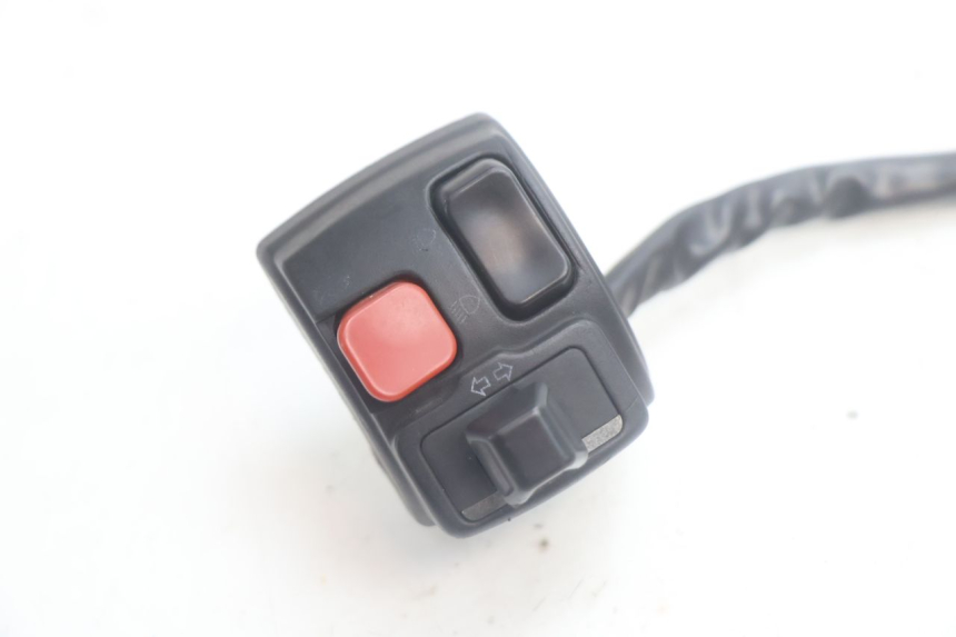 photo de COMMODO GAUCHE YAMAHA SLIDER 50 (1999 - 2004) - Détail de la pièce