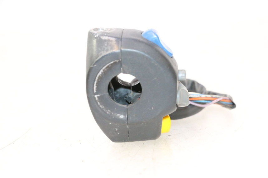 photo de COMMODO GAUCHE PEUGEOT SPEEDFIGHT 2 AC 50 (2000 - 2009) - Vue d’ensemble