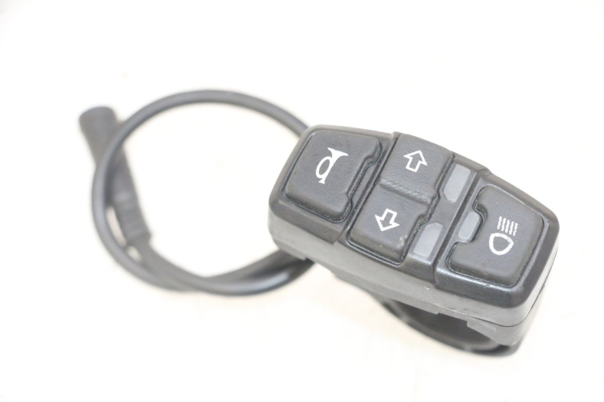 photo de COMMODO GAUCHE NAMI STELLAR 1 - Détail de la pièce