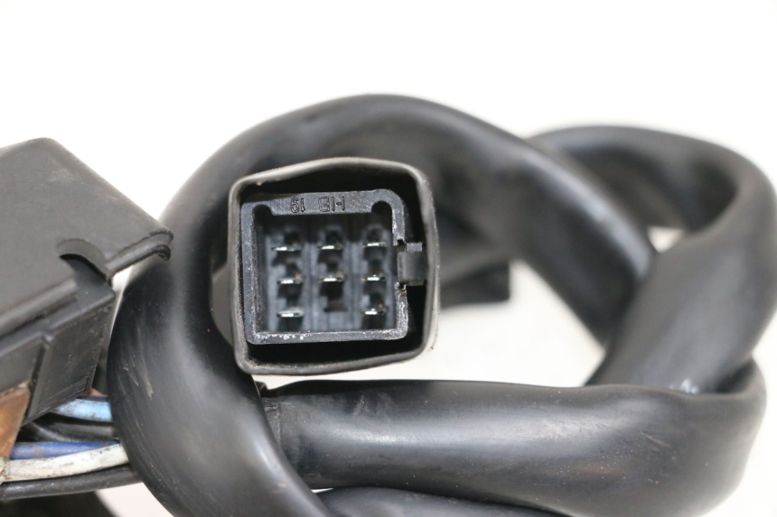 photo de COMMODO GAUCHE PEUGEOT STREETZONE I 2T 50 (2018 - 2020) - Détail de la pièce