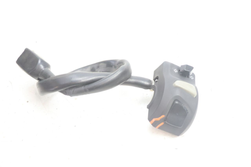 photo de COMMODO GAUCHE PEUGEOT STREETZONE NAKED 2T 50 (2014 - 2018) - Autre angle de vue