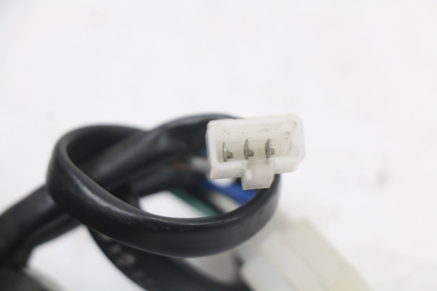 photo de COMMODO GAUCHE KYMCO SUPER 8 125 (2008 - 2015) - État de surface