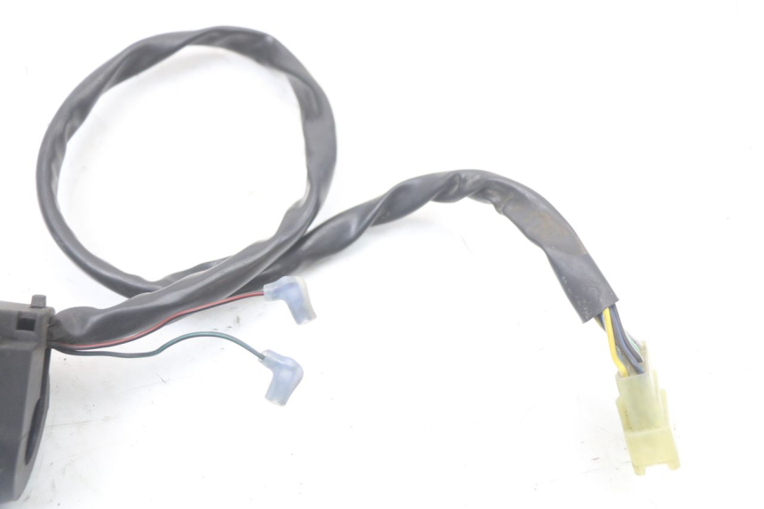 photo de COMMODO GAUCHE SUZUKI BURGMAN 125 (2018 - 2021) - État de surface