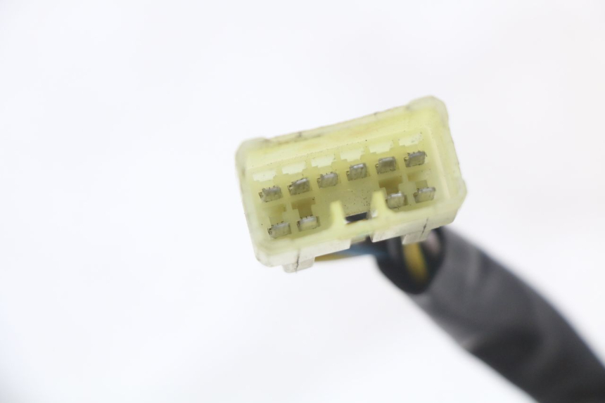 photo de COMMODO GAUCHE SUZUKI BURGMAN 125 (2018 - 2021) - Marquages et références