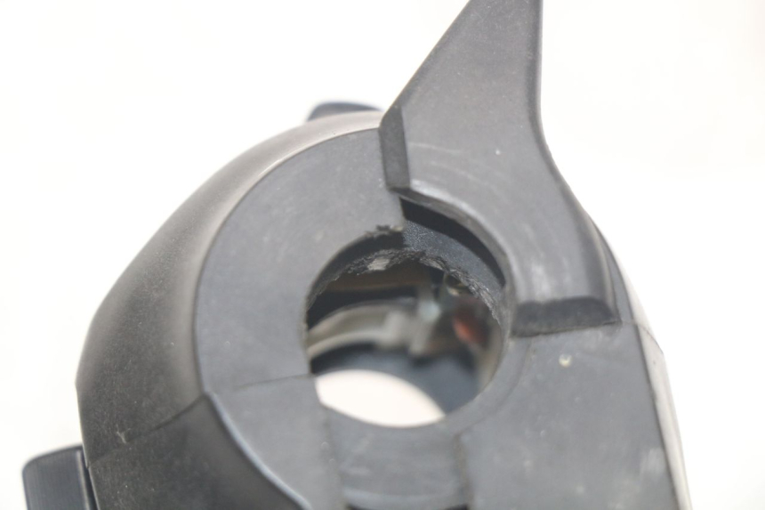 photo de COMMODO GAUCHE SUZUKI SV N 650 (1999 - 2002) - Vue d’ensemble