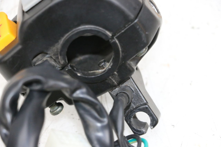 photo de COMMODO GAUCHE NECO TEMPO 4T 50 (2022 - 2026) - Détail de la pièce