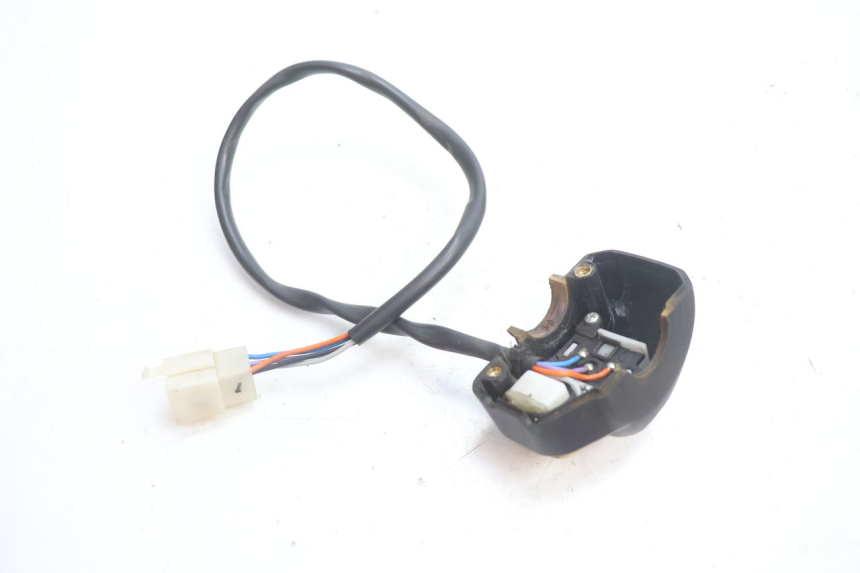 photo de COMMODO GAUCHE PEUGEOT TKR TREKKER FURIOUS 50 (2005 - 2014) - Autre angle de vue